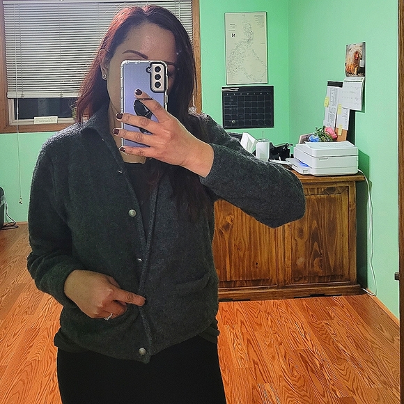 Sweater - Picture 2 of 4